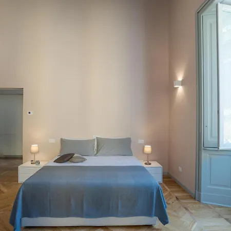 Loggia Visconti - By Myhomeincomo *