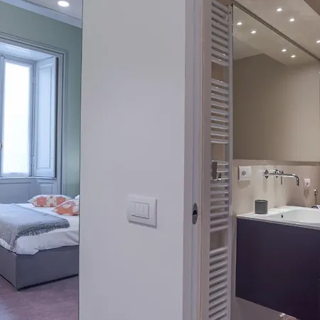 דירה Loggia Visconti - By Myhomeincomo *