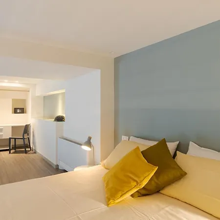 Loggia Visconti - By Myhomeincomo *