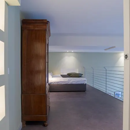 Loggia Visconti - By Myhomeincomo