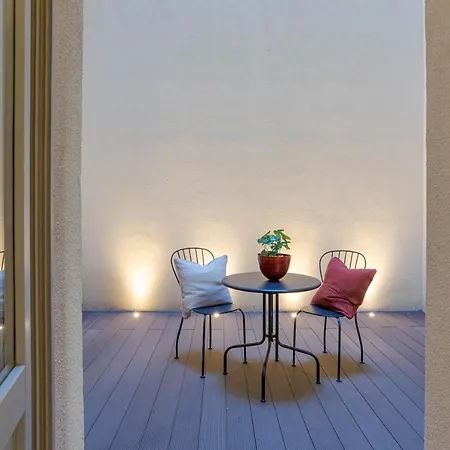 דירה Loggia Visconti - By Myhomeincomo *