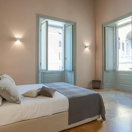 Loggia Visconti - By Myhomeincomo *