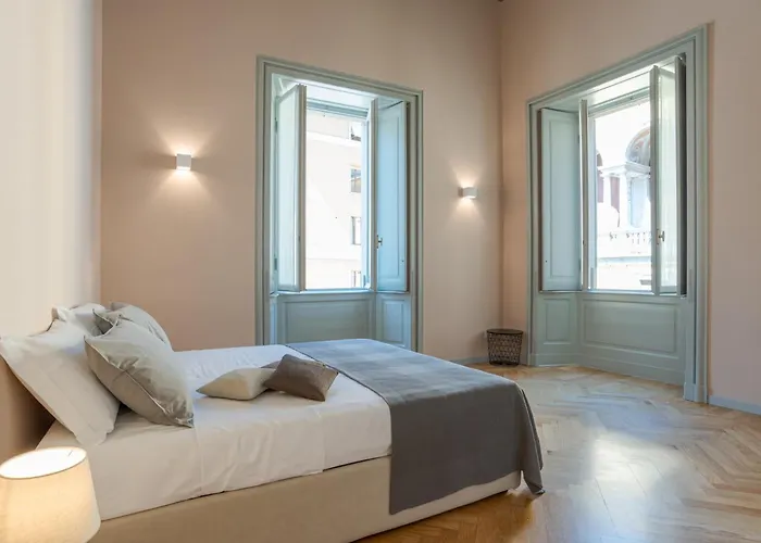 Loggia Visconti - By Myhomeincomo *