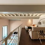 Loggia Visconti - By Myhomeincomo