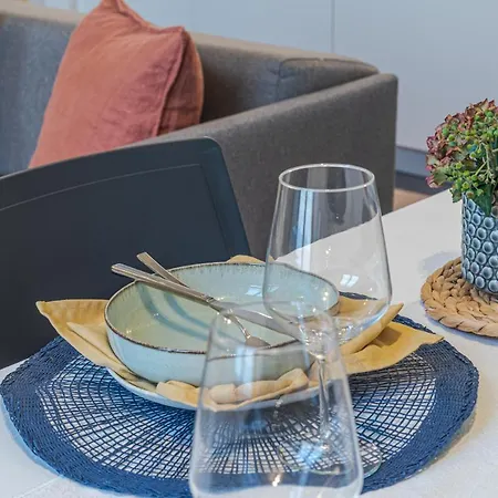 Loggia Visconti - By Myhomeincomo Комо