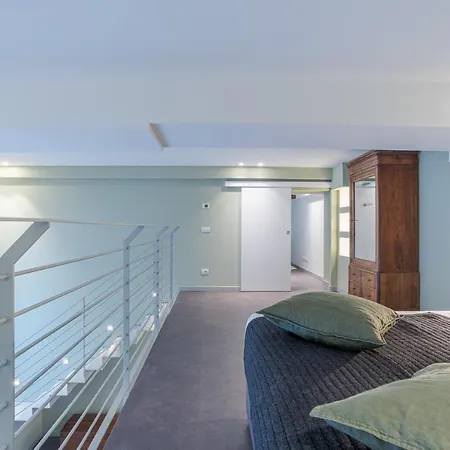 Loggia Visconti - By Myhomeincomo