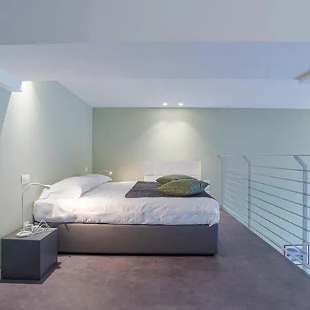 Loggia Visconti - By Myhomeincomo Apartament Como