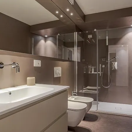 Апартаменты Loggia Visconti - By Myhomeincomo