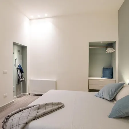 Apartament Loggia Visconti - By Myhomeincomo *