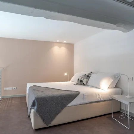 Loggia Visconti - By Myhomeincomo * Como