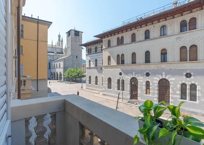 Apartment Loggia Visconti - By Myhomeincomo *