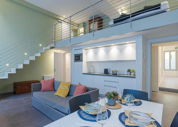 Loggia Visconti - By Myhomeincomo *