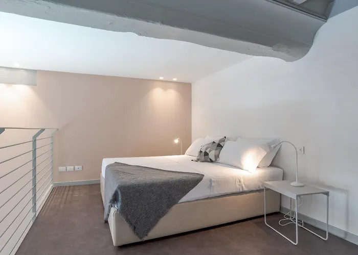 Loggia Visconti - By Myhomeincomo * Como