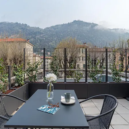 شقة Loggia Visconti - By Myhomeincomo كومو
