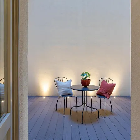 Apartman Loggia Visconti - By Myhomeincomo Como