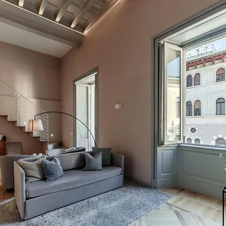 Loggia Visconti - By Myhomeincomo *